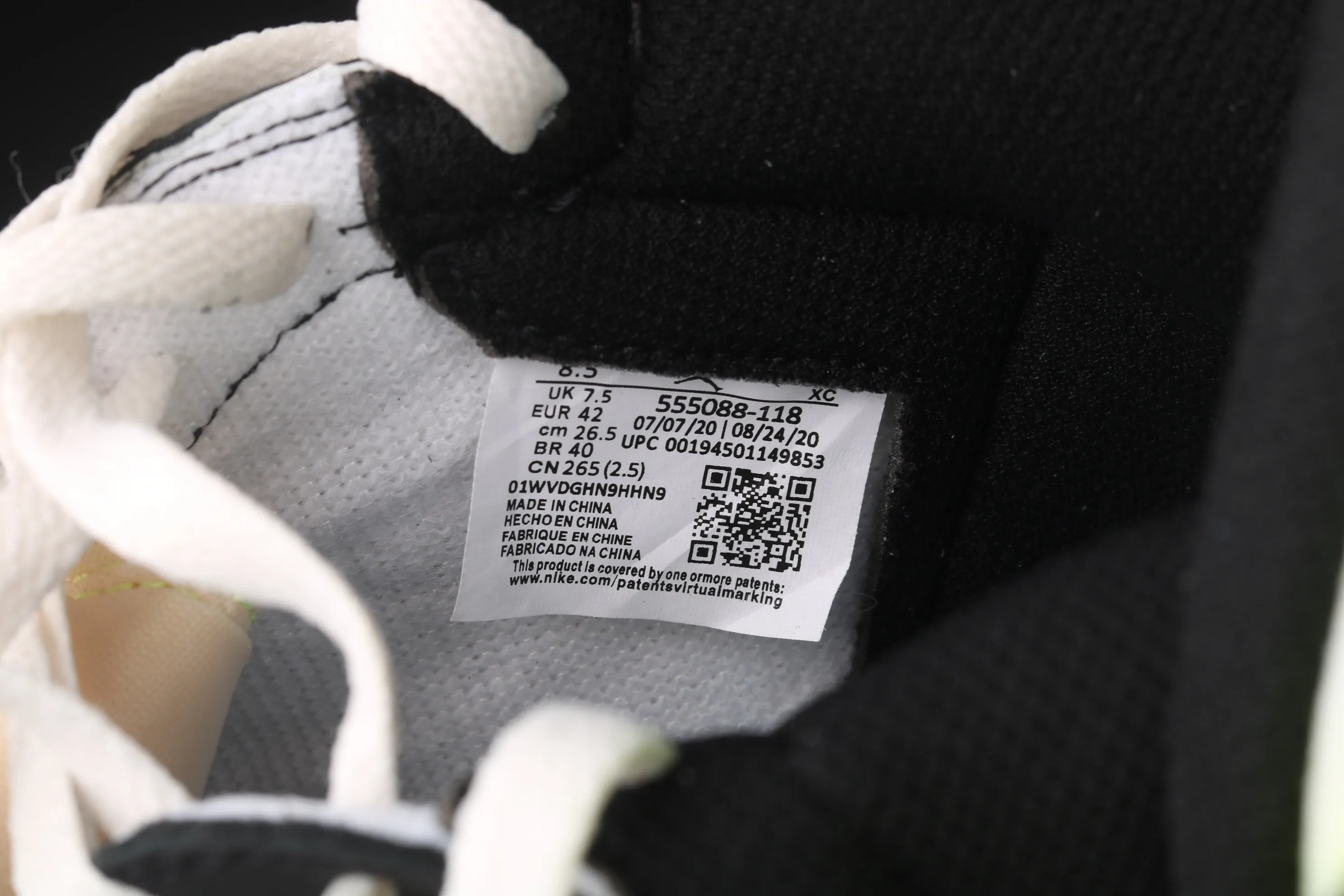 All categories Air Jordan Jordan series basketball shoes Air Jordan 1 High H version Air Jordan 1 Retro High OG AJ1 Joe 1 fluorescent yellow green Gaobang basketball shoes 555088-118